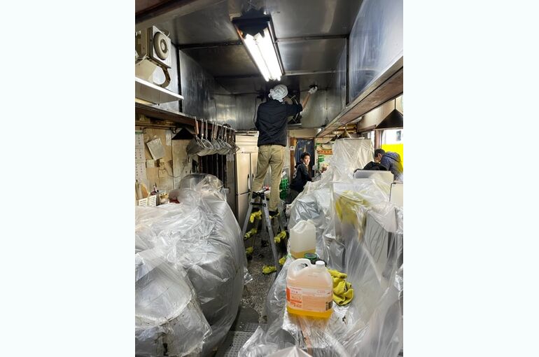 2023年1月　幸来ラーメンエアコン分解洗浄・換気扇　藤ビル⑪