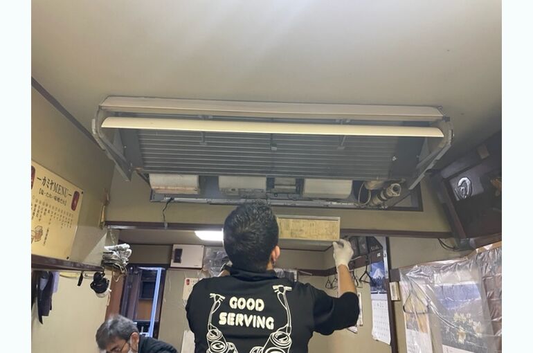 2023年3月　カミヤもつ焼き店エアコン分解洗浄②
